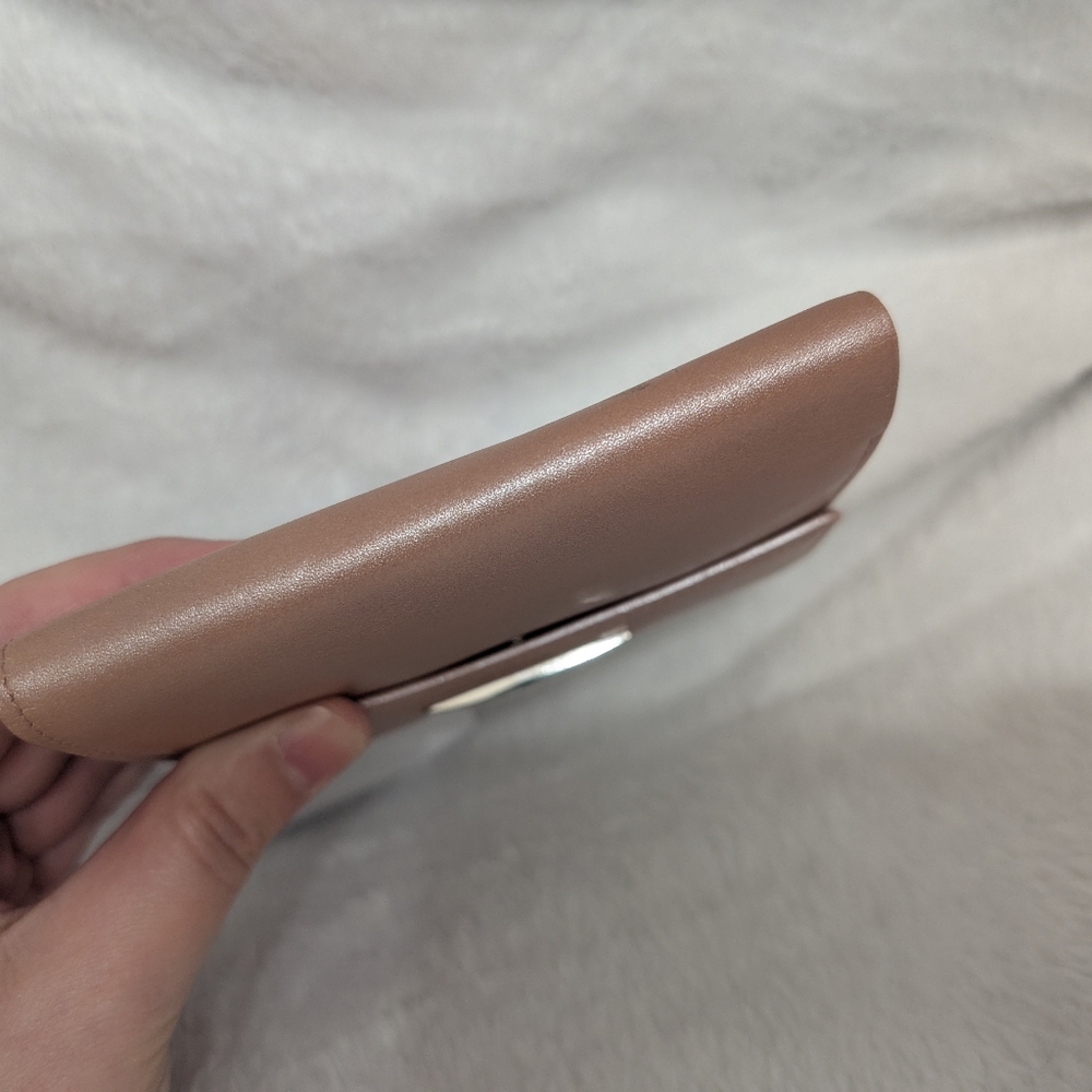 Authentic Givenchy Metallic Pearl Pink Leather Wallet - Picture 6 of 16